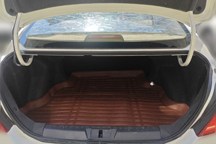 Used Geely Auto Emgrand 2016 Sedan 1.5L Manual Luxury Model