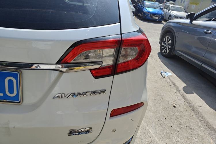 Used Honda Avancier 2017 240TURBO Two-Wheel Drive Comfort Version