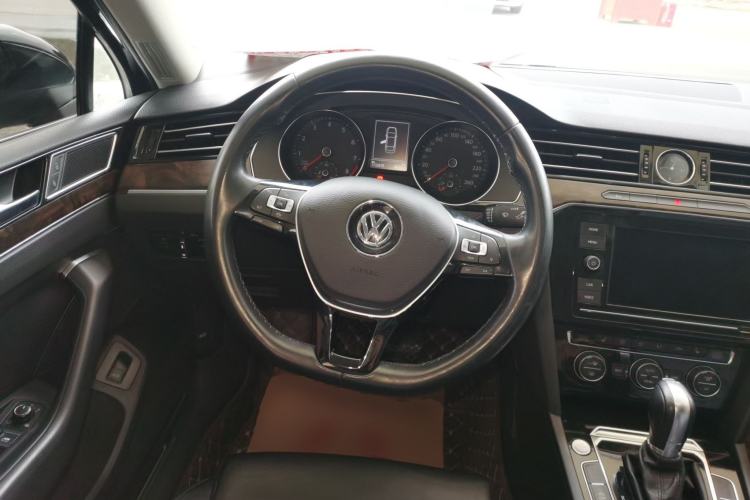 Used Volkswagen Magotan 2019 330TSI DSG Luxury Version China VI Standard
