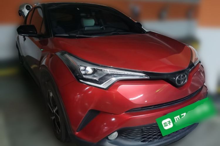 Used Toyota C-HR 2018 2.0L Luxury Sunroof Version China VI Standard
