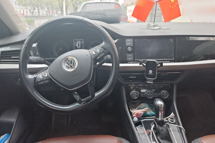 Used Volkswagen Lavida 2019 280TSI DSG Luxury Edition China VI Standard Center Console