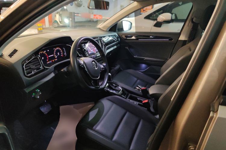 Used Volkswagen T-ROC 2020 280TSI DSG Two-Wheel Drive Comfort Version