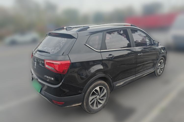 Used Baojun 560 2015 1.8L manual luxury version