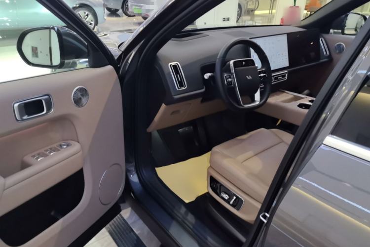 Used Li Auto L8 2025 Ultra Smart Refreshed Edition