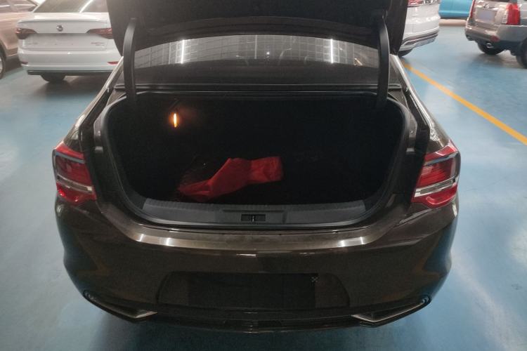 Used DS 5LS 2014 1.8L Elegant Edition VTi140