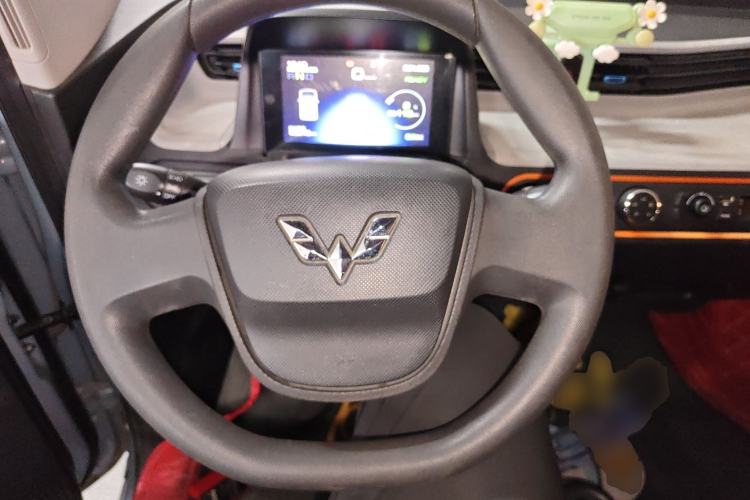 Used Wuling Hongguang MINIEV 2020 Freedom Version Lithium Iron Phosphate Steering Wheel