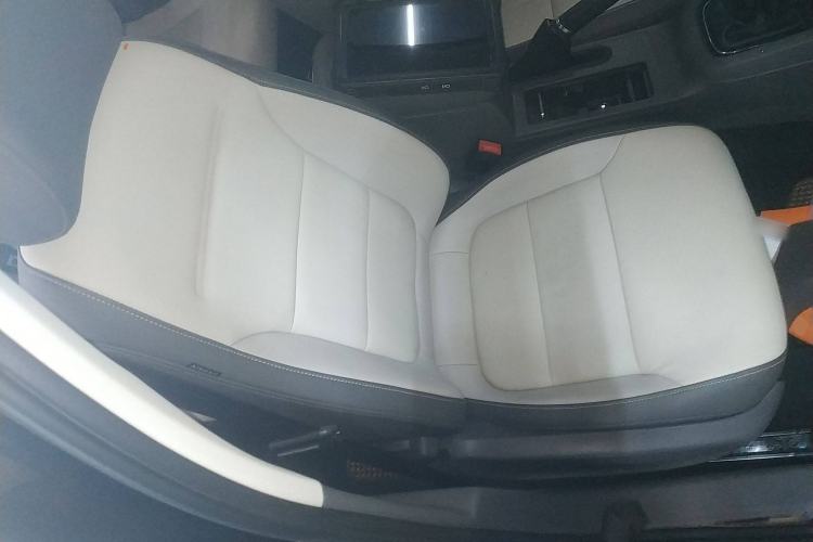 Used Volkswagen Sagitar 2015 1.6L Manual Comfort Model