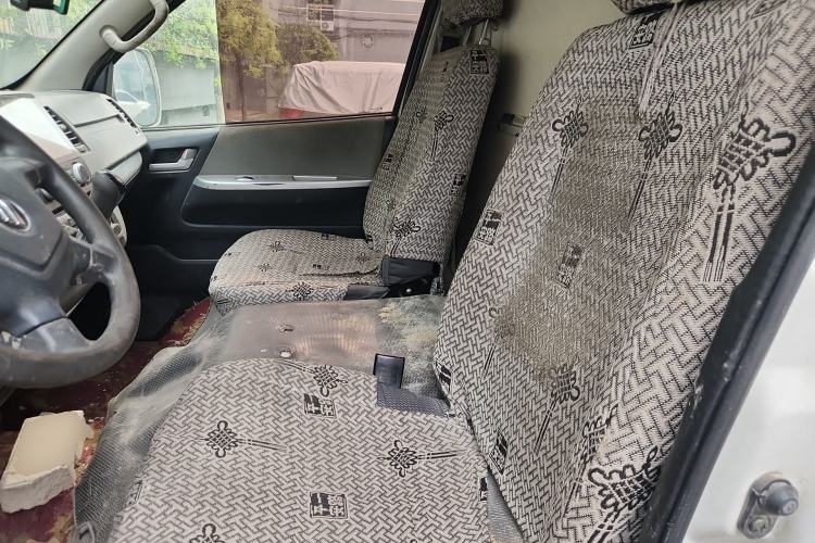 Used Foton Scenic G7 2017 2.0L Long-Wheelbase Commercial Van High Roof 2 Seats 4Q20M Left Rear Seat