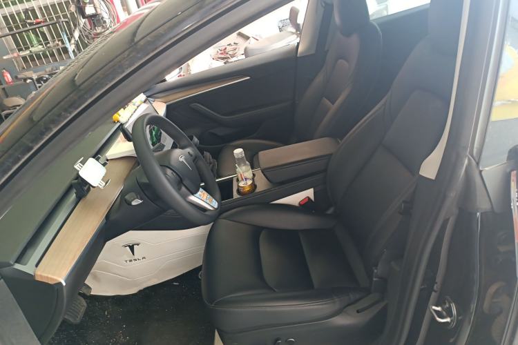 Used Tesla Model 3 2022 Rear-Wheel-Drive Version Left Front Seat