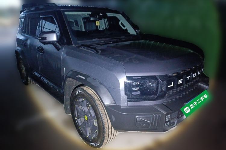 Used JETOUR Traveler 2023 2.0T All-Wheel-Drive CrossPRO Front Right 45 Deg