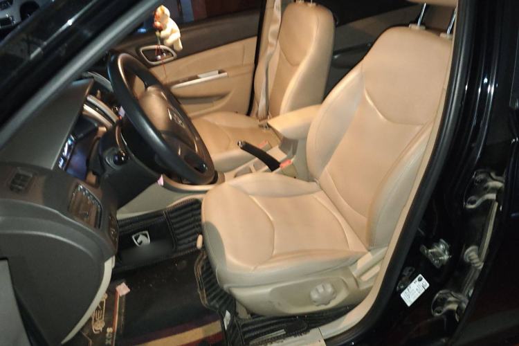 Used Baojun 630 2014 1.5L manual Comfort trim level