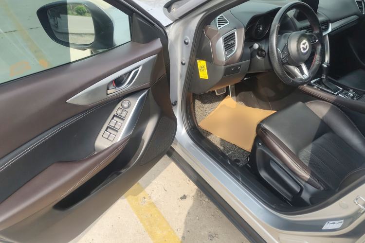 Used Mazda CX-4 2018 2.0L Automatic Two-Wheel Drive Blue Sky Luxury Edition