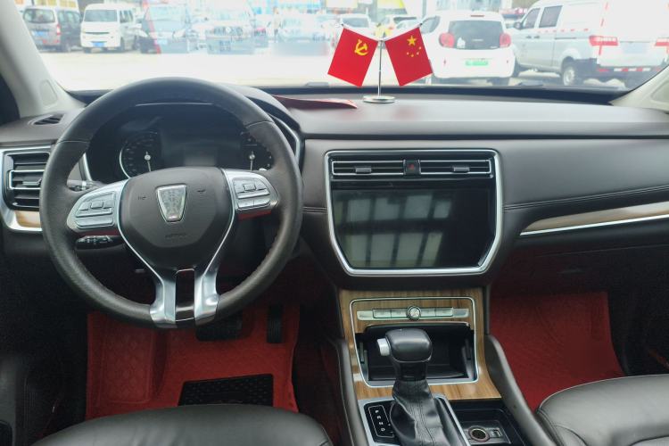 Used Roewe RX8 2018 30T Smart Connectivity All-Wheel Drive Supreme Edition