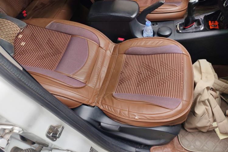 Used FORTHING Joyear X5 2013 1.6L Manual Luxury Model China IV Standard