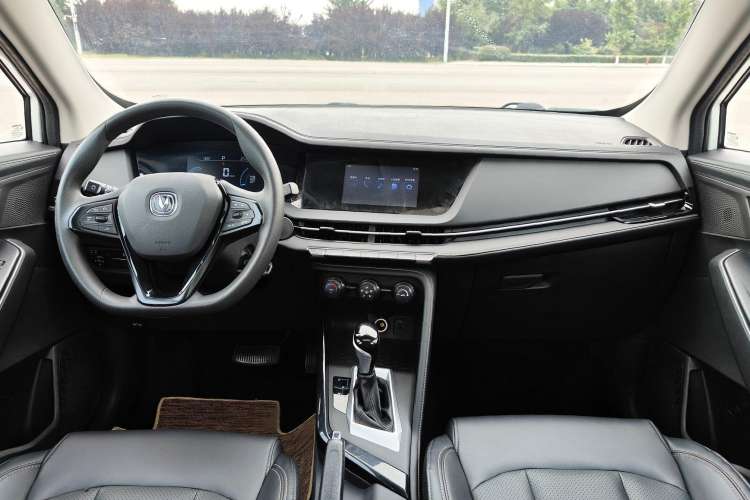 Used Changan CS15 2021 1.5L Automatic Entry-Level Trim