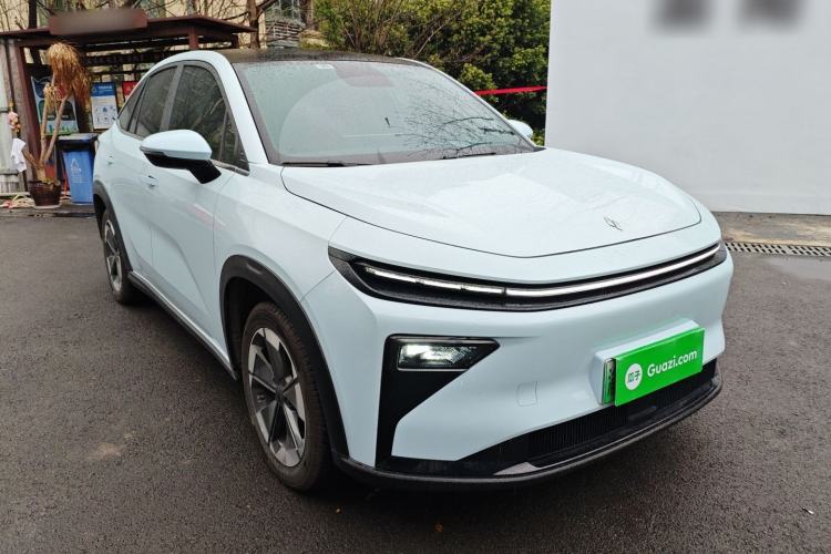 Used Livan Livan 7 2023 450 km – Chasing Clouds