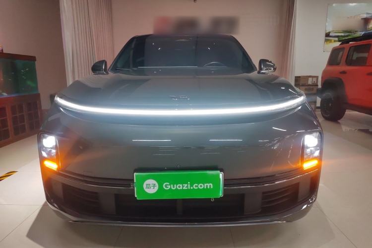 Used Li Auto L8 2023 Pro Model
