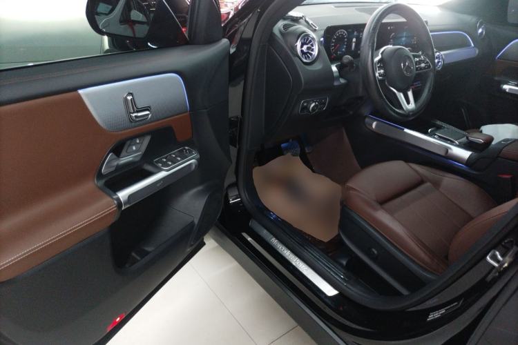 Used Mercedes-Benz GLB 2023 Refreshed GLB 200 Dynamic Edition Driver Seat