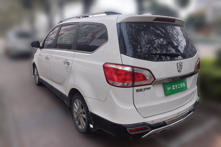 Used Baojun 730 2014 1.5L manual luxury trim 7 seats Rear Left 45 Deg