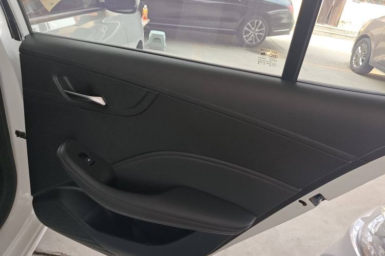 Used Roewe i5 2023 1.5L Manual Comfort Edition