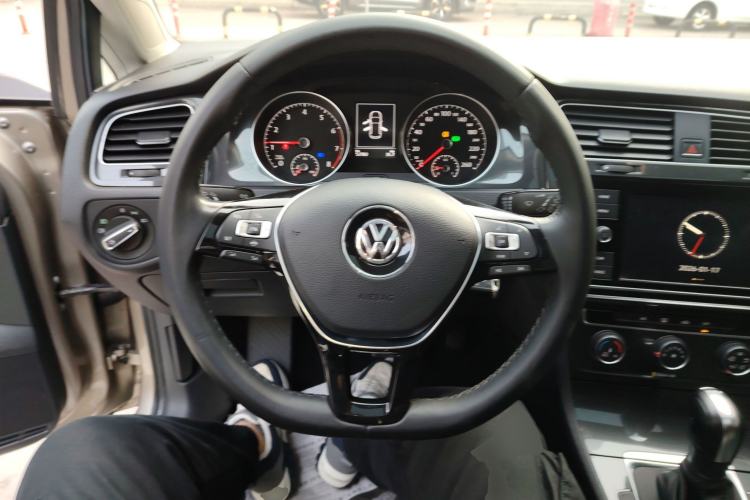 Used Volkswagen Golf 2019 280TSI DSG Comfort Version China VI Standard
