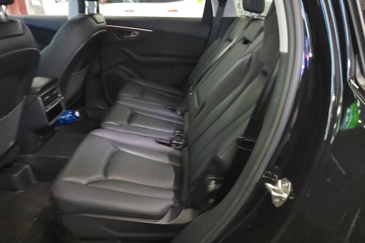 Used Audi Q7 2023 55 TFSI quattro S line Sport Edition Left Rear Seat