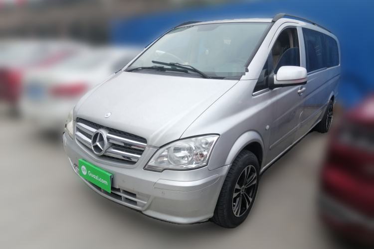 Used Mercedes-Benz Vito 2011 2.5L 7-seater executive version