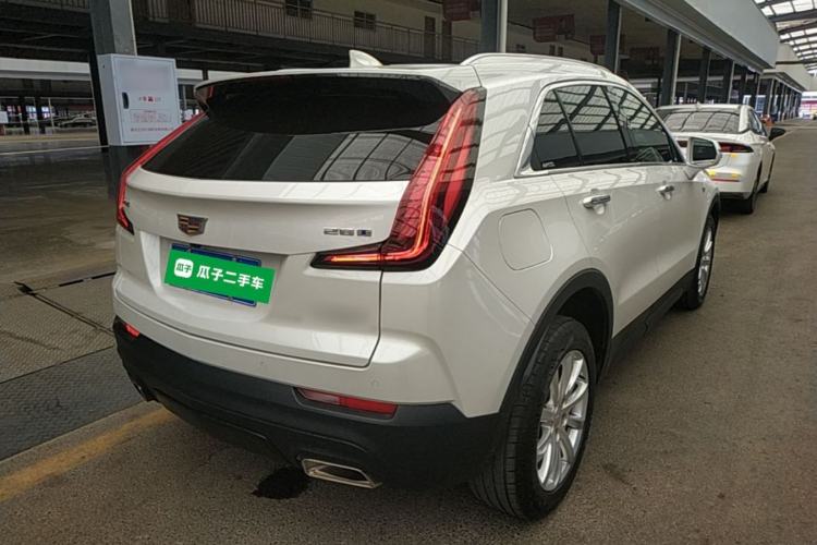 Used Cadillac XT4 2022 28T Two-Wheel Drive Fashion Edition Rear Right 45 Deg