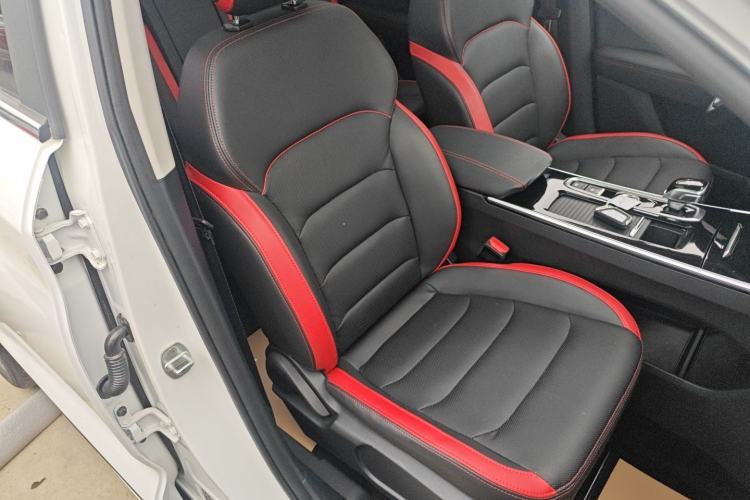 Used SOL X8 2021 300T DCT Luxury Smart Connect Edition 5 Seats
