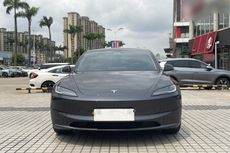 Used Tesla Model 3 2025 Rear-Wheel-Drive Version Exterior 6