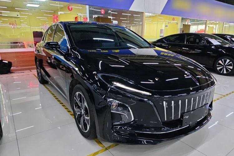 Used Hongqi E-QM5 2023 Revised Version Basic Travel Edition Front Right 45 Deg