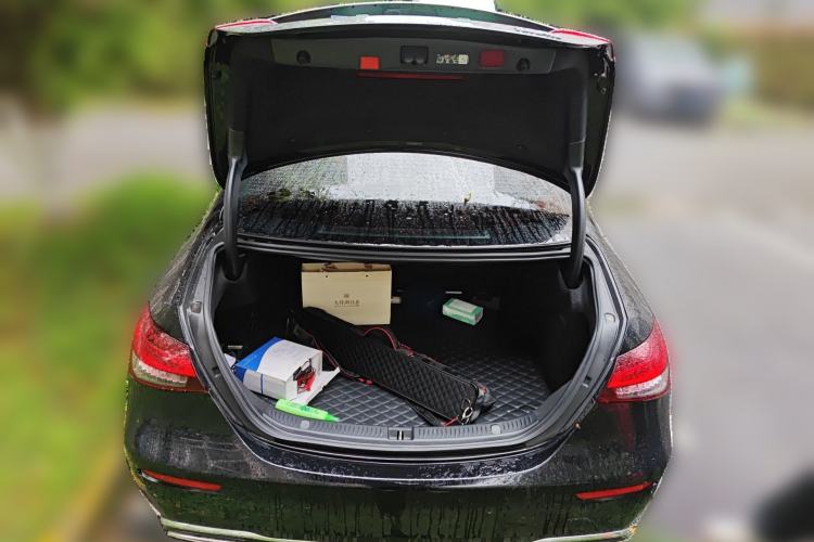 Used Mercedes-Benz E-Class 2023 Updated E 300 L Fashion Edition Trunk