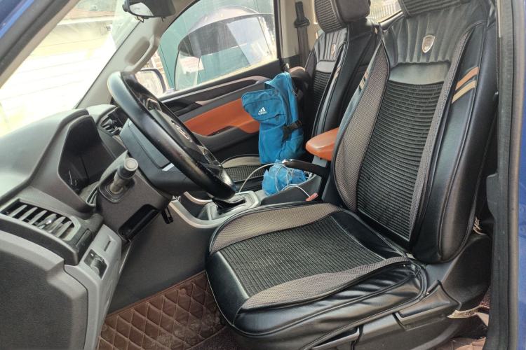 Used SAIC MAXUS T60 2017 2.8T Diesel Automatic 2WD High-Ride Comfort Plus Long-Body Emission Standard V