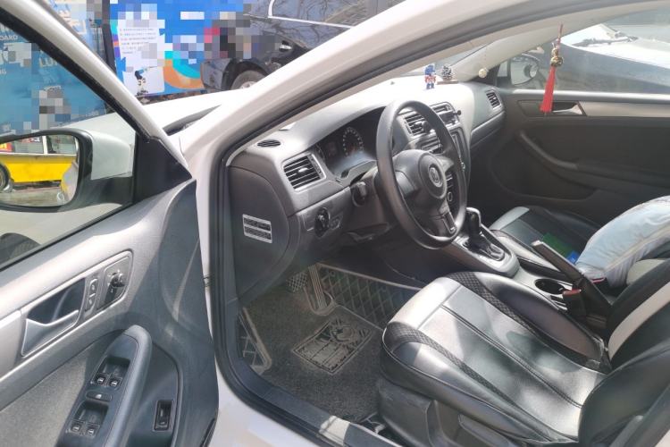 Used Volkswagen Sagitar 2012 1.6L Automatic Fashion Edition
