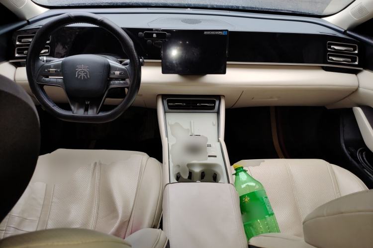Used BYD Qin L 2024 DM-i 80KM Leading Model Center Console
