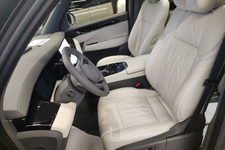 Used Zeekr 009 2024 7-Seater Walk-Through Version Four-Wheel Drive 108 kWh Left Front Seat