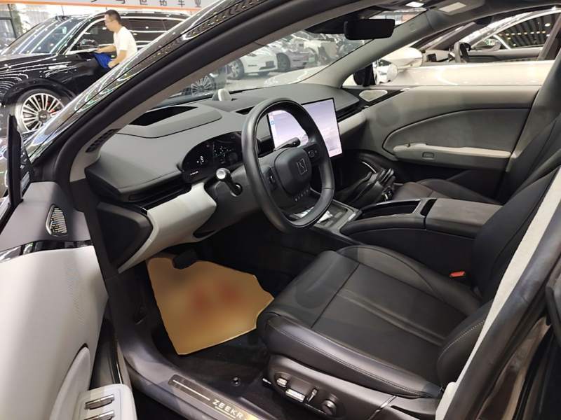 Used Zeekr 007 2024 Four-Wheel Drive Version 75 kWh — 15