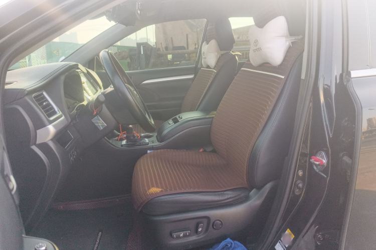 Used Toyota Highlander 2018 2.0T Four-Wheel Drive Luxury Edition 7 Seats China V Emission Standard