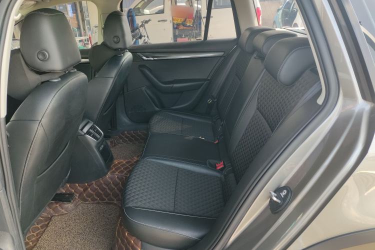 Used Skoda Octavia 2018 Station Wagon TSI230 DSG Luxury Edition