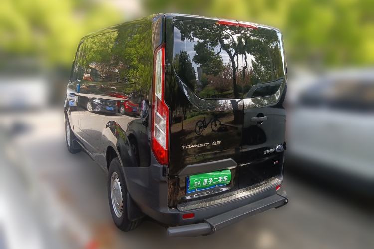 Used Ford Transit 2019 2.0T Diesel Multi-Purpose Commercial Vehicle Short Wheelbase Low Roof 6-Seater China VI Standard