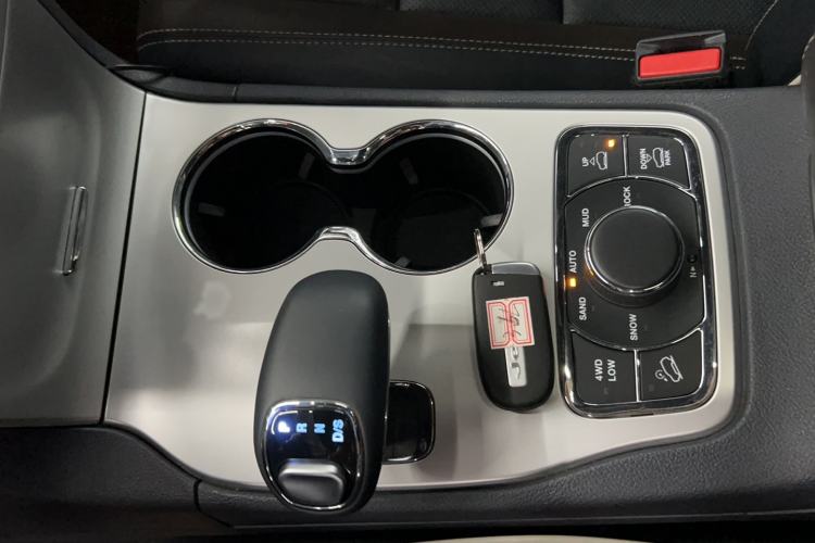 Used Jeep Grand Cherokee (Import) 2015 3.6L Luxury Navigation Edition