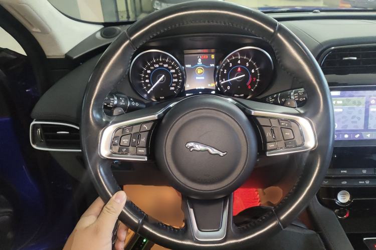 Used Jaguar F-PACE 2019 2.0T Four-Wheel Drive Urban Luxury Edition