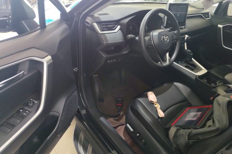 Used Toyota RAV4 2022 2.0L CVT Two-Wheel Drive Fashion Edition Driver Seat