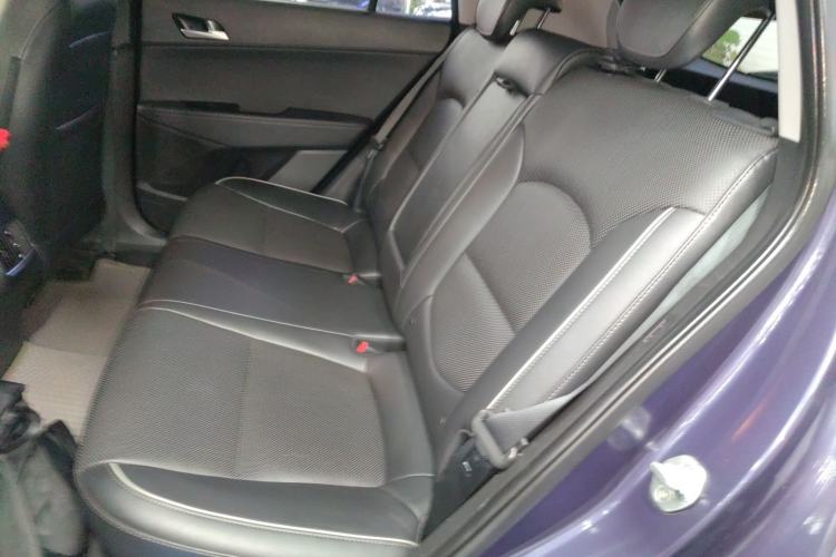 Used Hyundai ix25 2015 1.6L Automatic Two-Wheel-Drive Deluxe DLX Model