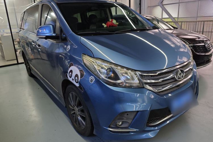 Used SAIC MAXUS G10 2016 2.0T Automatic Flagship Edition Front Right 45 Deg