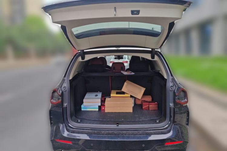 Used BMW X3 2022 xDrive25i M Sport Package Trunk