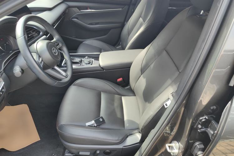 Used Mazda 3 Axela 2021 2.0L Automatic Zhiyao Edition
