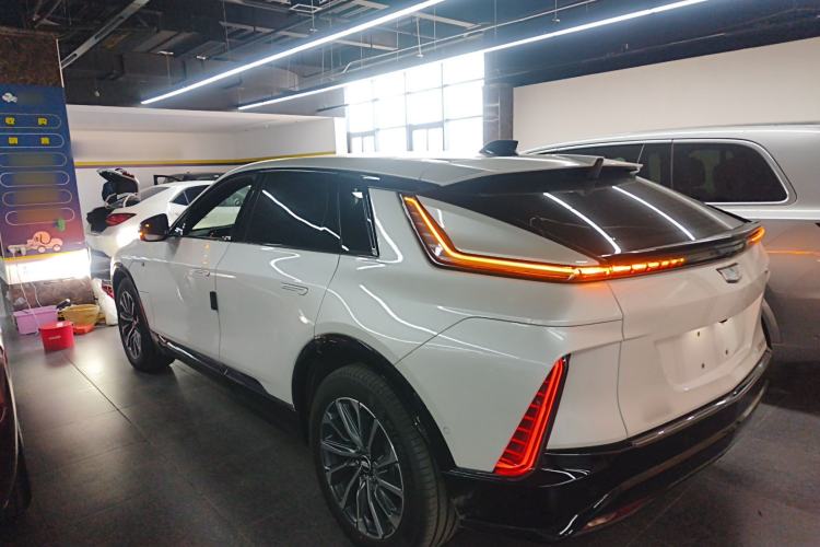 Used Cadillac LYRIQ 2022 Four-Wheel-Drive High-Performance Deluxe Edition