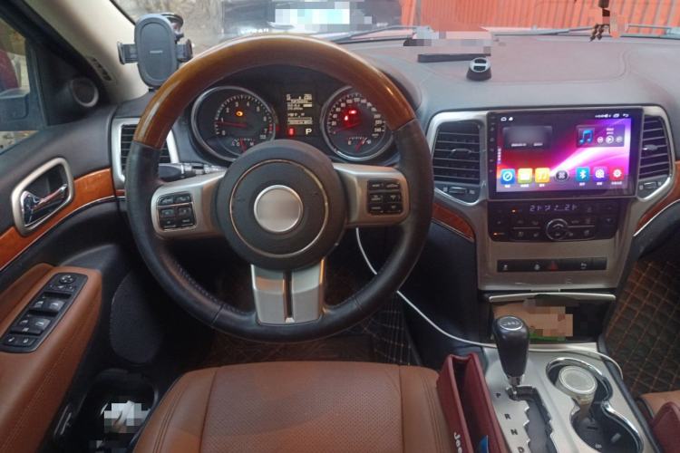 Used Jeep Grand Cherokee 2011 3.6L Flagship Navigation Edition