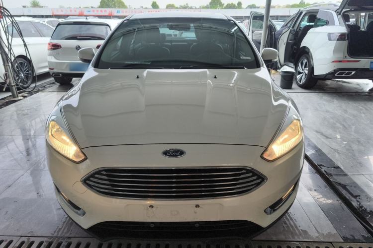 Used Ford Focus 2017 Sedan 1.6L Automatic Fashion Edition Smart Drive Version
